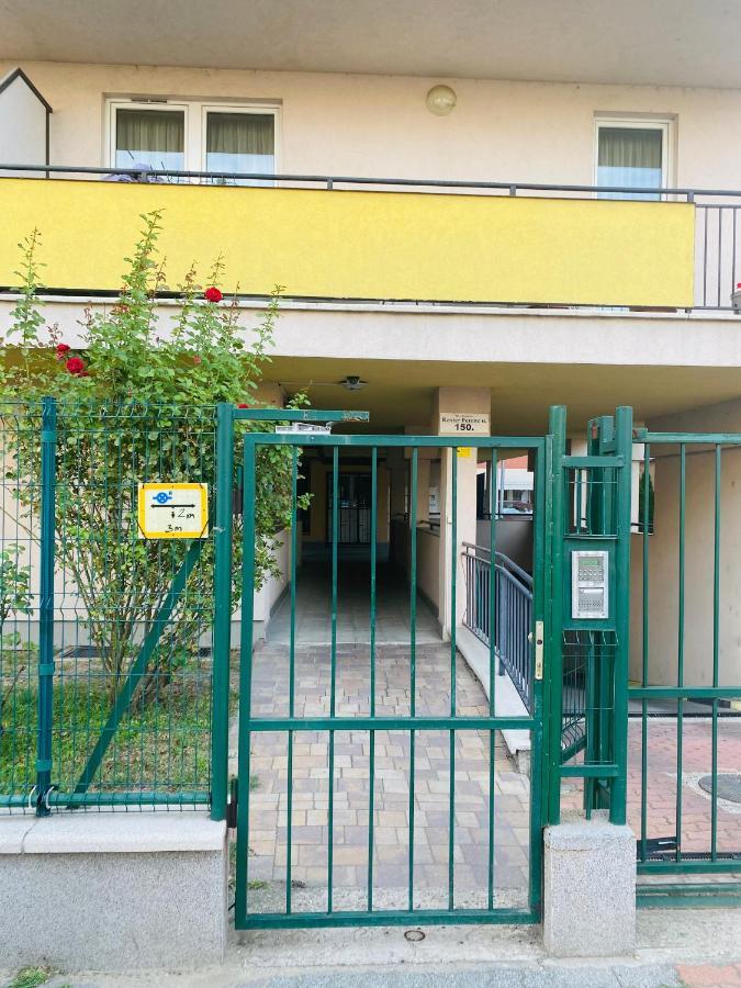 Barbara'S Apartment Будапеща Екстериор снимка